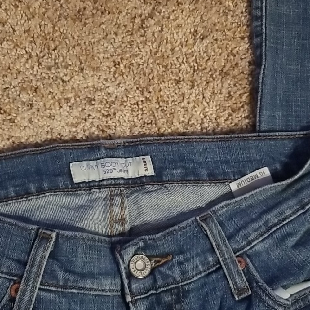 Jeans - Picture 2 of 3